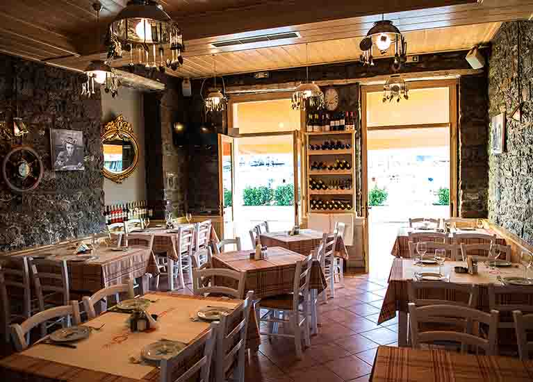 Mouragio Tavern - Greek Restaurant - Poros